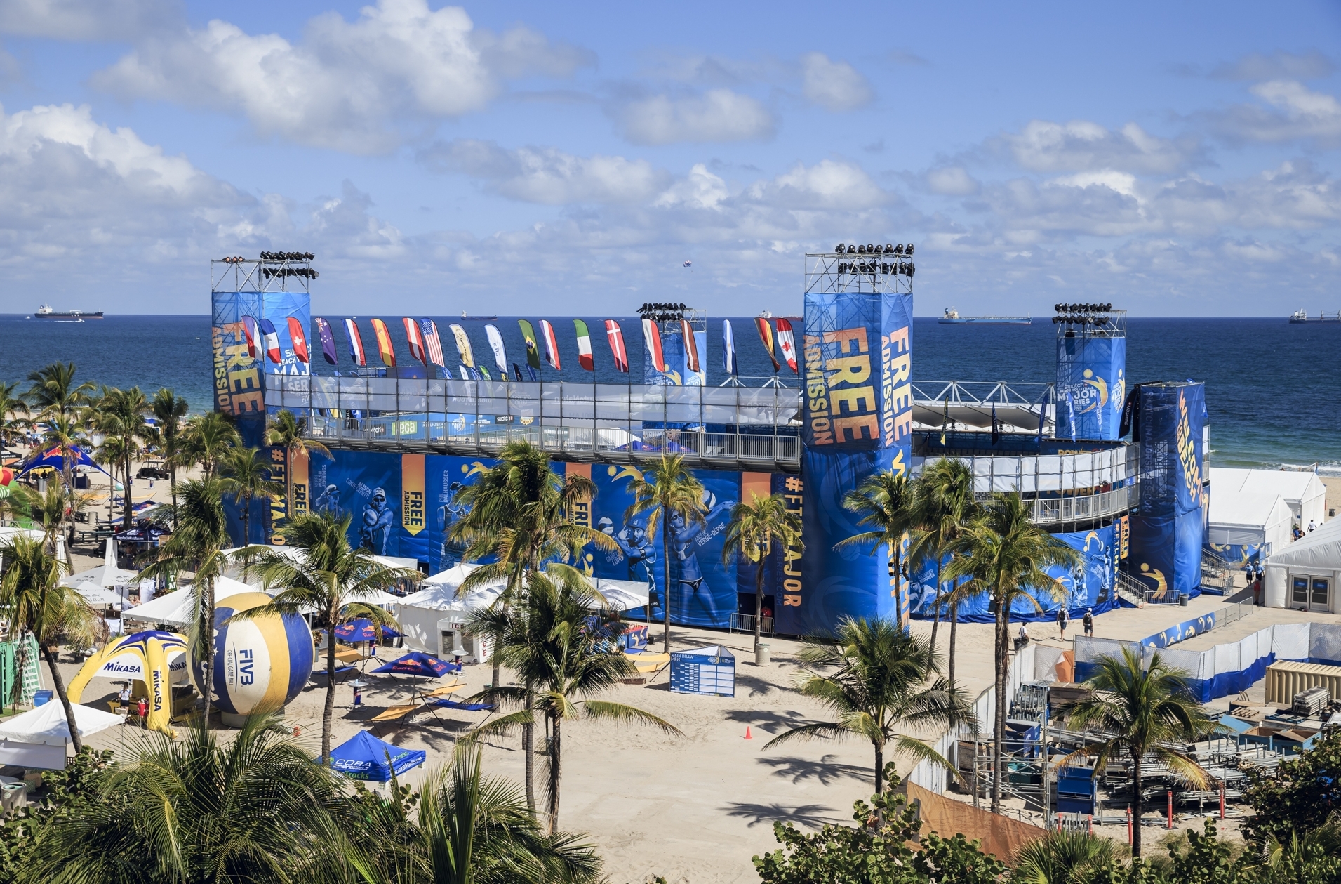Bring on the pool play at the Fort Lauderdale Major! Photocredit: Martin Steinthaler.